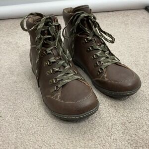 B.O.C Alyssa Brown Removeable Footbed Ankle Boots Size 7.5M Women's
